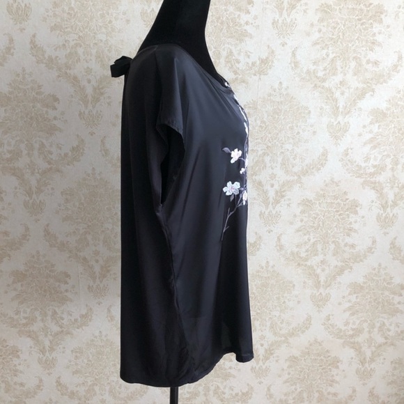 Reitmans embroidered tunic - Picture 3 of 9